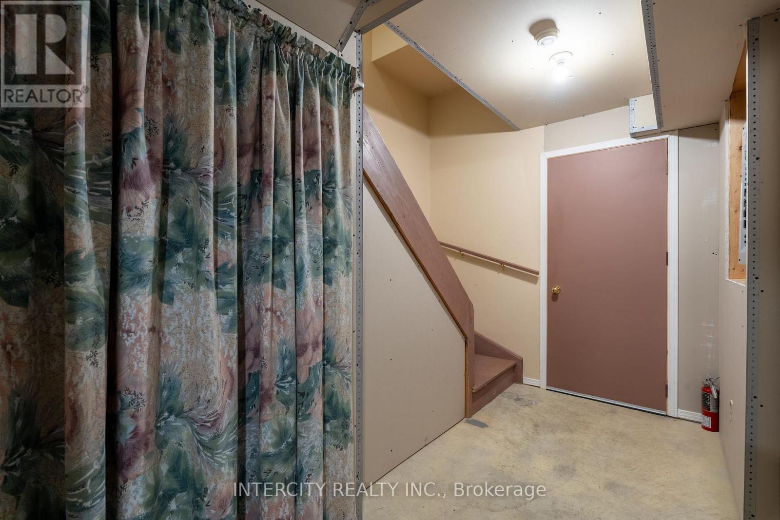 17 - 15 Pottery Place, Vaughan, Ontario  L4L 9J6 - Photo 34 - N12521456