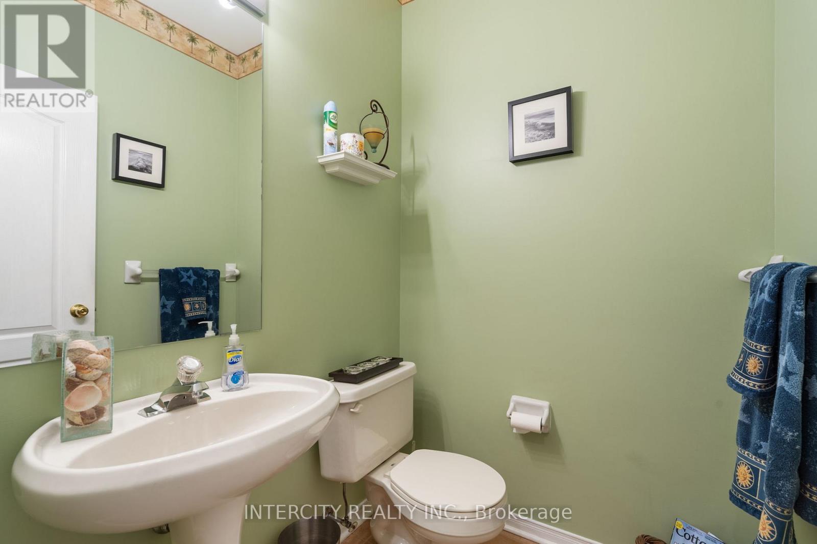 17 - 15 Pottery Place, Vaughan, Ontario  L4L 9J6 - Photo 9 - N12521456