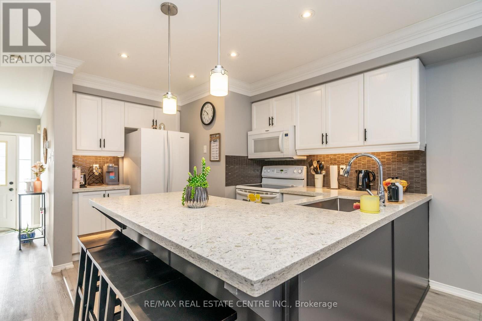 96 Henderson Crescent, New Tecumseth (Alliston), Ontario  L9R 1Y5 - Photo 8 - N12521508