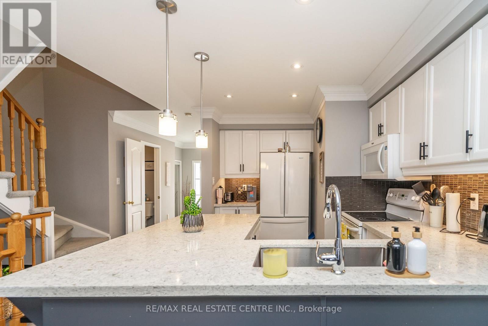 96 Henderson Crescent, New Tecumseth (Alliston), Ontario  L9R 1Y5 - Photo 9 - N12521508