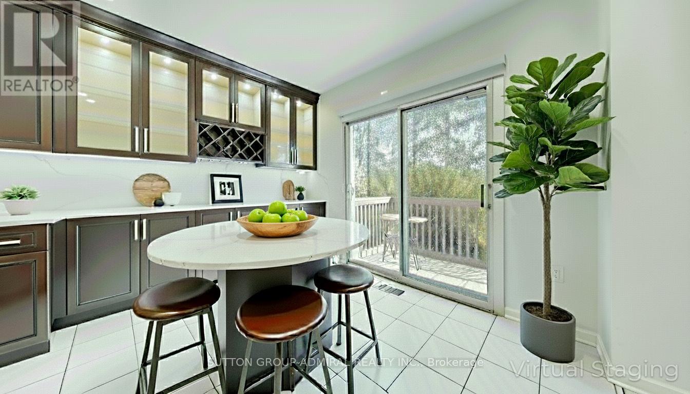 59 Springer Drive, Richmond Hill (Westbrook), Ontario  L4C 0G3 - Photo 7 - N12521518