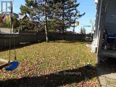 #3 - Main Floor - 253 Prospect Street, Newmarket, Ontario  L3Y 3V1 - Photo 12 - N12521530