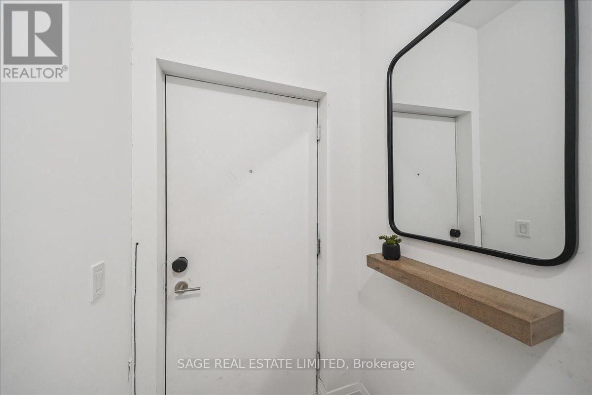 203 - 56 Coles Avenue, Vaughan, Ontario  L4L 0J1 - Photo 3 - N12521564