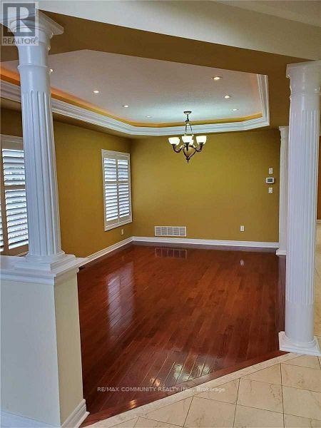 27 Lena Drive, Richmond Hill, Ontario  L4S 2V4 - Photo 9 - N12521610