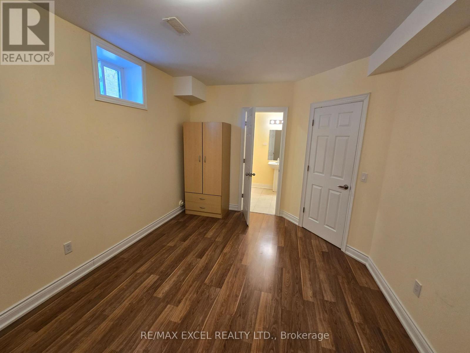 Bsmt - 585 Mcgregor Farm Trail, Newmarket, Ontario  L3X 0H6 - Photo 10 - N12521670