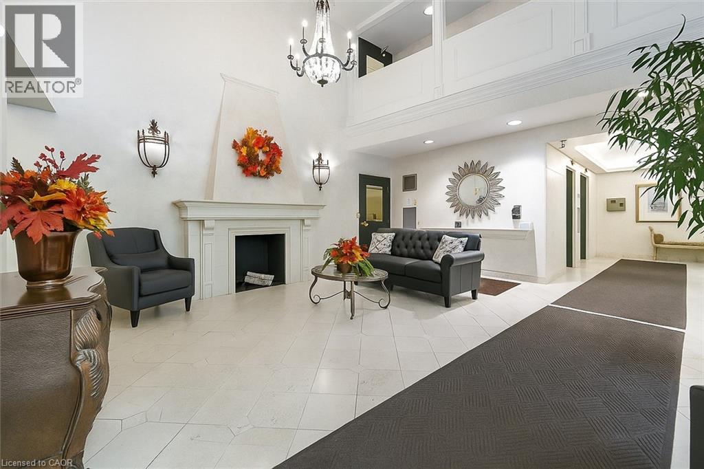 77 Governors Road Unit# 207, Dundas, Ontario  L9H 7N8 - Photo 4 - 40783979