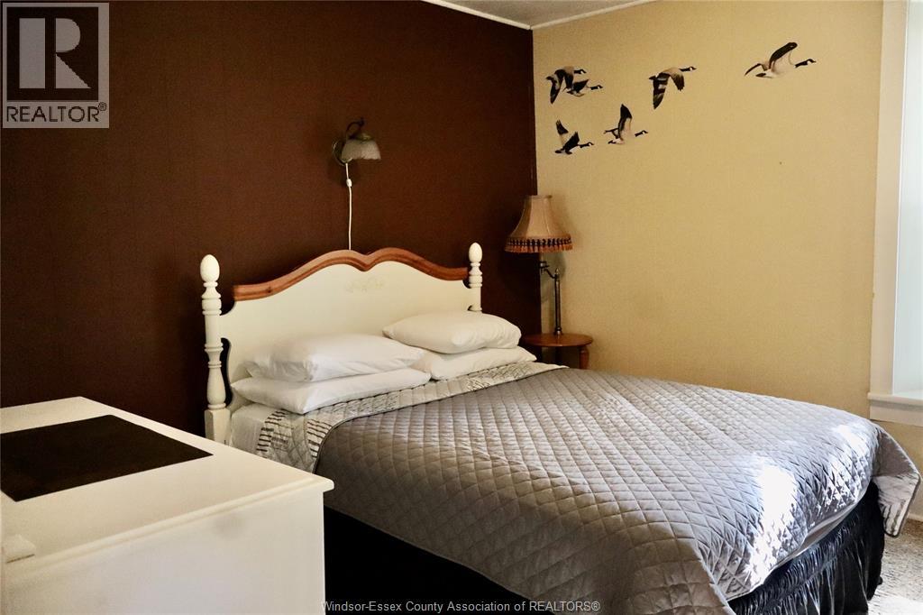 933 West Shore Road, Pelee Island, Ontario N0R 1M0 - Photo 11 - 25028332