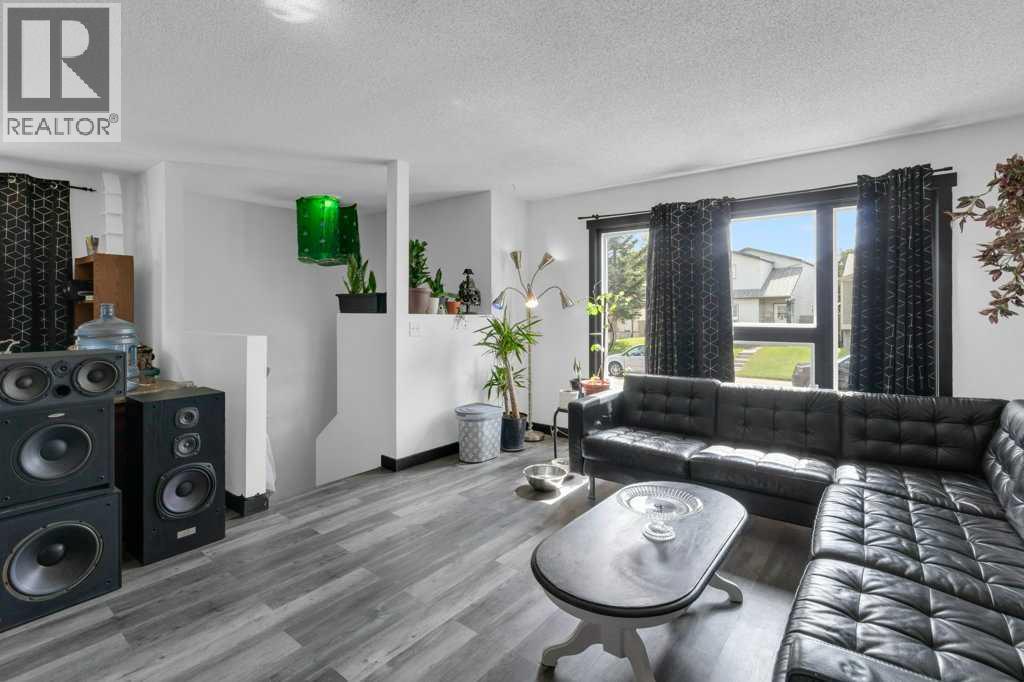 124 Abingdon Way Ne, Calgary, Alberta  T2A 6R8 - Photo 7 - A2247948