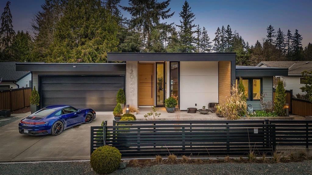 20261 41 AVENUE, Langley, British Columbia