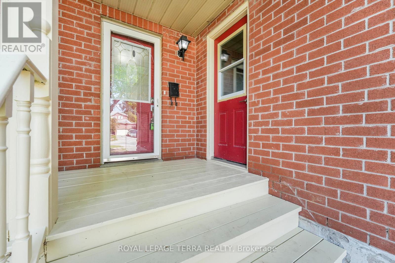 67 Livingstone Street W, Barrie, Ontario  L4N 7J2 - Photo 2 - S12521622