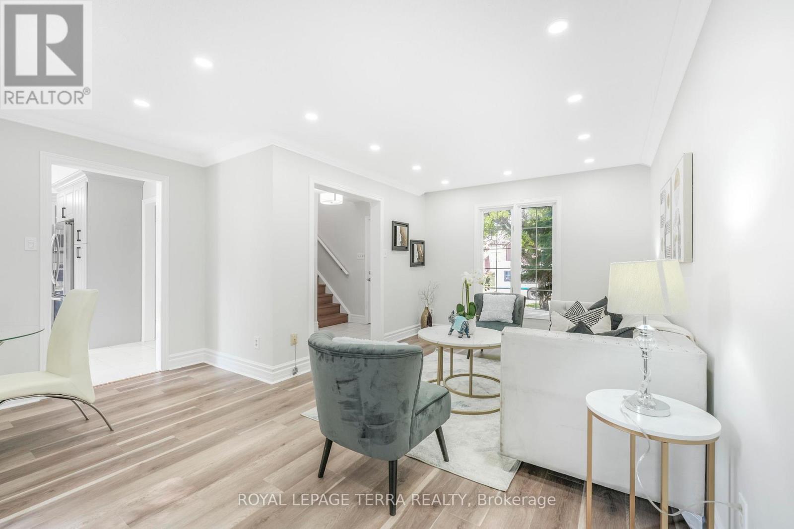 67 Livingstone Street W, Barrie, Ontario  L4N 7J2 - Photo 4 - S12521622