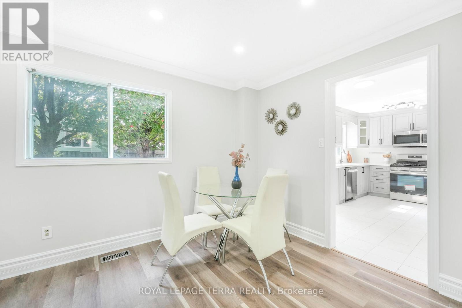 67 Livingstone Street W, Barrie, Ontario  L4N 7J2 - Photo 5 - S12521622