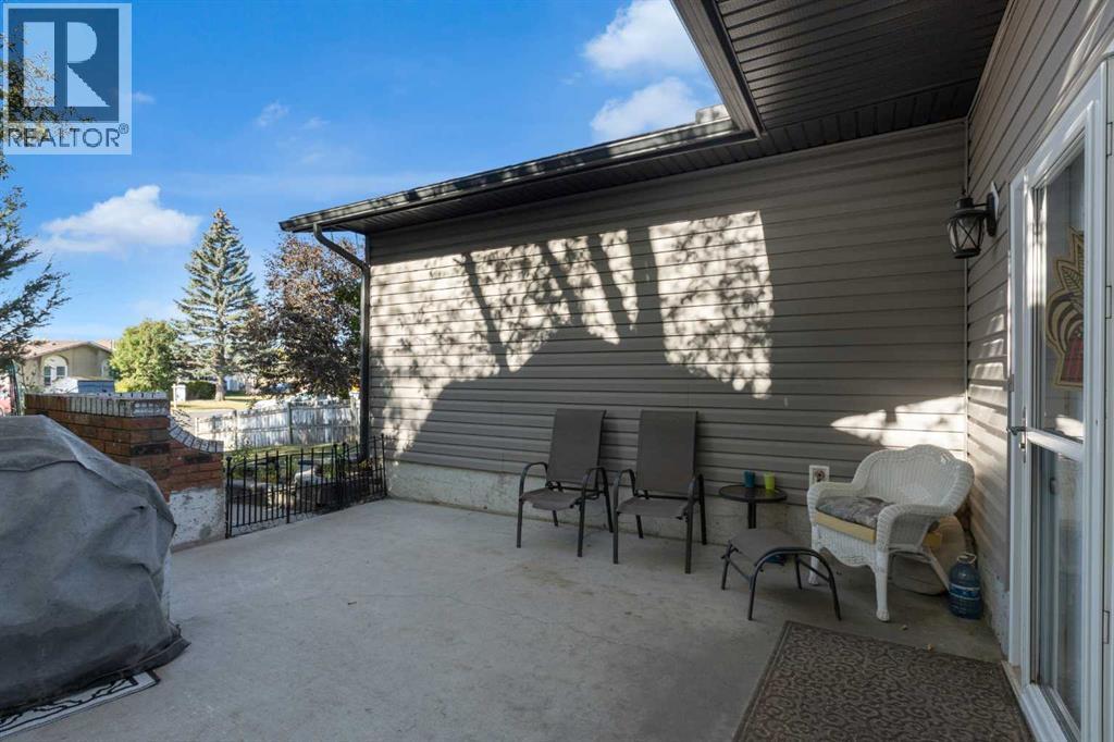 31 Rundlelawn Court Ne, Calgary, Alberta  T1Y 3H3 - Photo 3 - A2259348