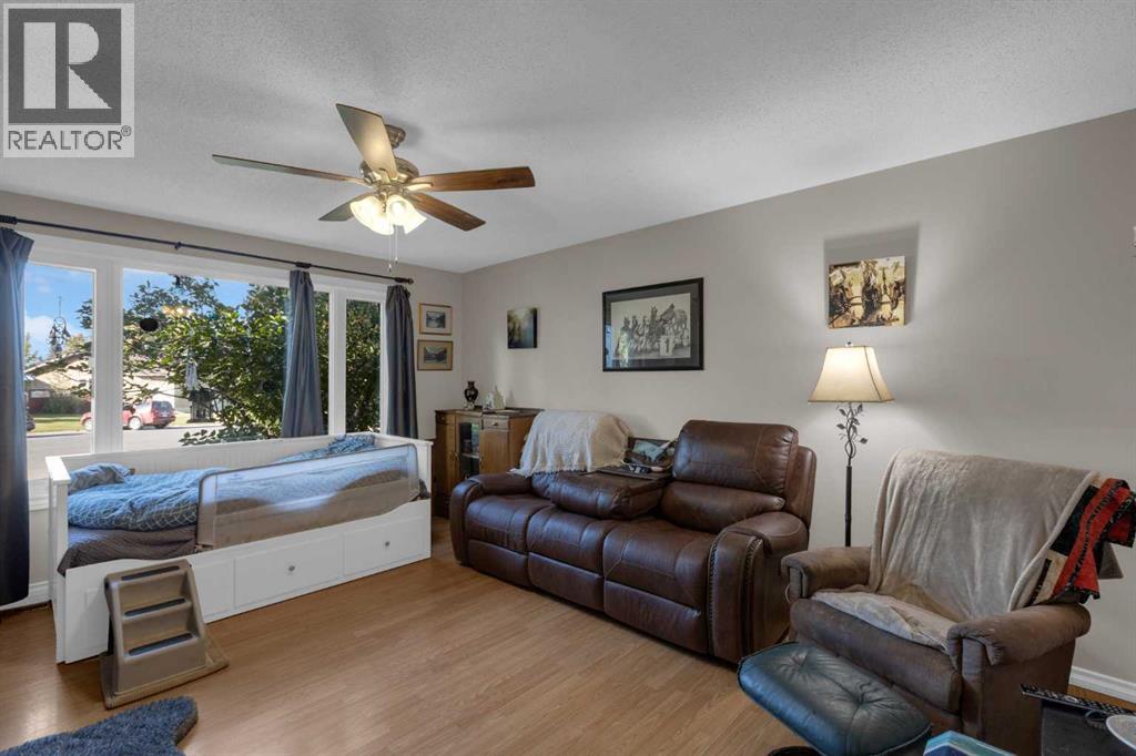 31 Rundlelawn Court Ne, Calgary, Alberta  T1Y 3H3 - Photo 7 - A2259348