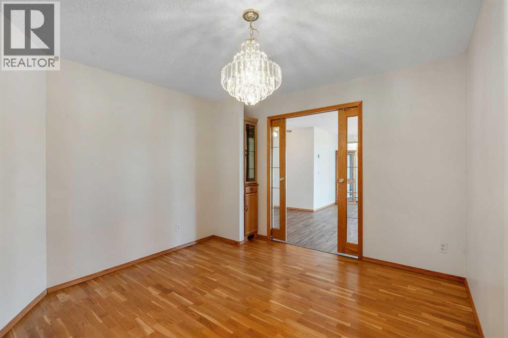 135, 7229 Sierra Morena Boulevard Sw, Calgary, Alberta  T3H 3L8 - Photo 10 - A2261309