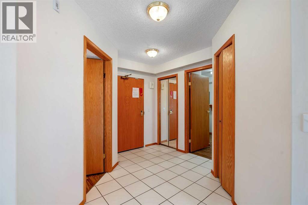 135, 7229 Sierra Morena Boulevard Sw, Calgary, Alberta  T3H 3L8 - Photo 15 - A2261309