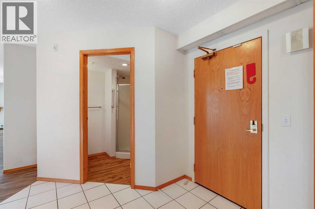 135, 7229 Sierra Morena Boulevard Sw, Calgary, Alberta  T3H 3L8 - Photo 16 - A2261309