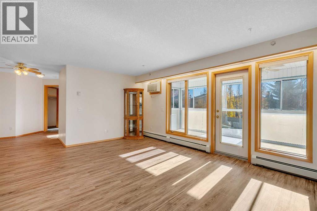 135, 7229 Sierra Morena Boulevard Sw, Calgary, Alberta  T3H 3L8 - Photo 4 - A2261309