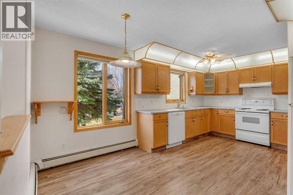 135, 7229 Sierra Morena Boulevard Sw, Calgary, Alberta  T3H 3L8 - Photo 18 - A2261309