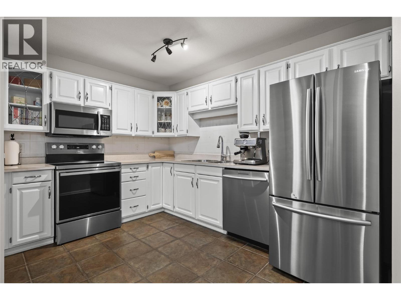 200 Hollywood Road Unit# 205, Kelowna, British Columbia