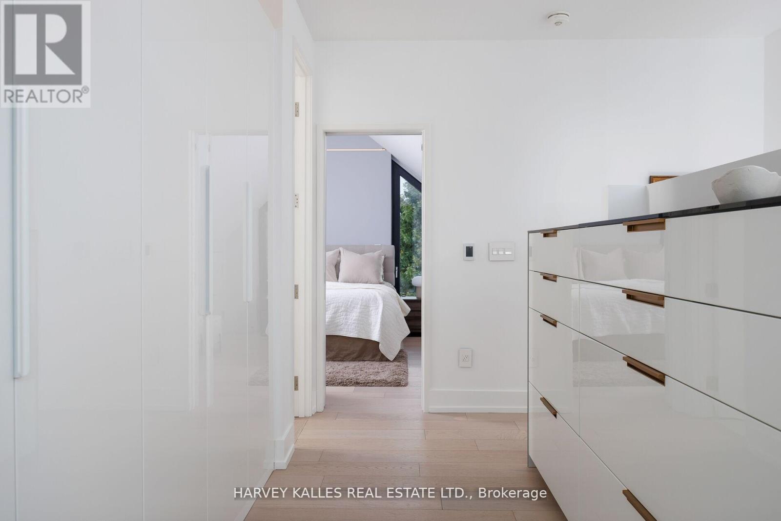 60 Hiltz Avenue, Toronto, Ontario  M4L 2N5 - Photo 31 - E12509864