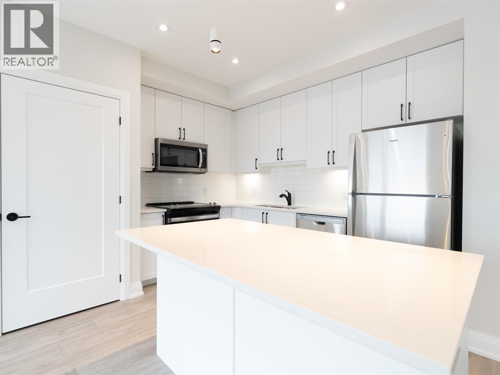 1540 Venetian Boulevard Unit# 202, Point Edward photo 5