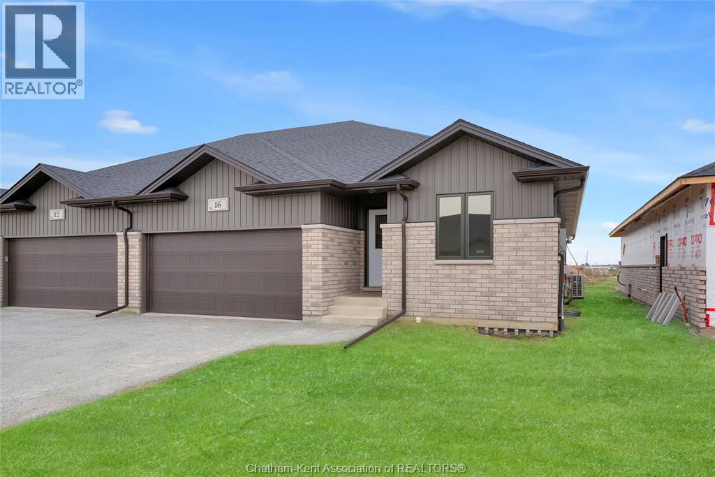 8 Cornerstone Place, Chatham, Ontario  N7M 0V8 - Photo 2 - 25028056