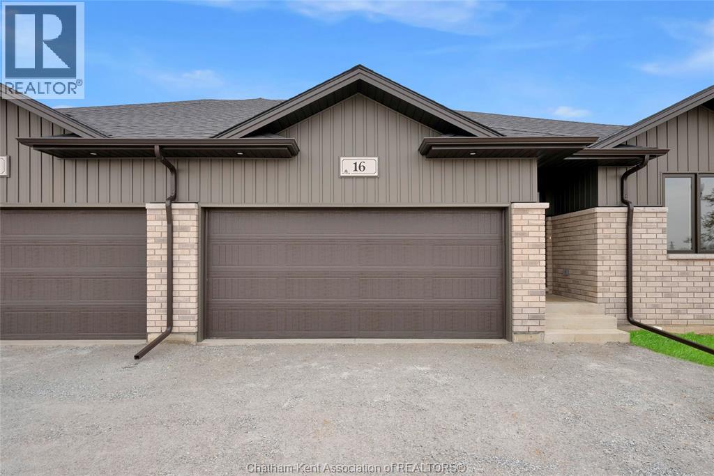 8 Cornerstone Place, Chatham, Ontario  N7M 0V8 - Photo 4 - 25028056