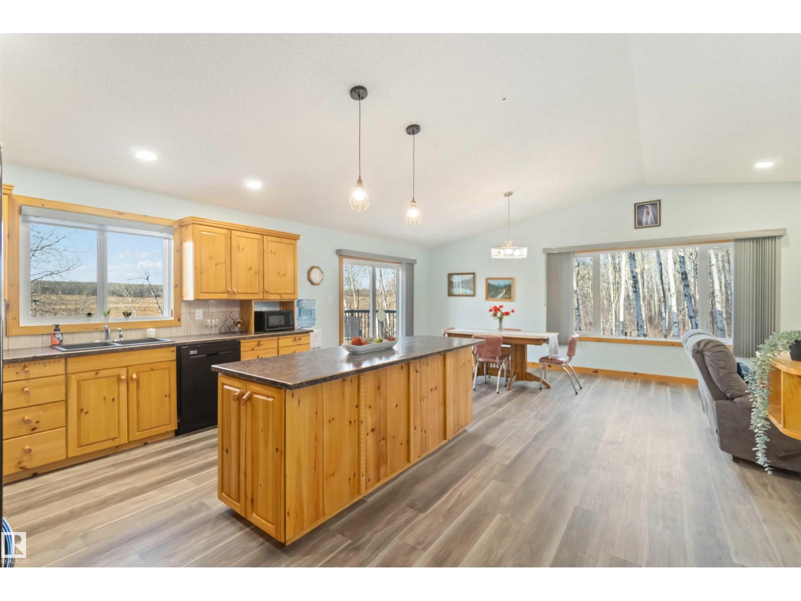 30 59209 Hwy 18, Rural Barrhead County, Alberta  T7N 1N3 - Photo 13 - E4465070