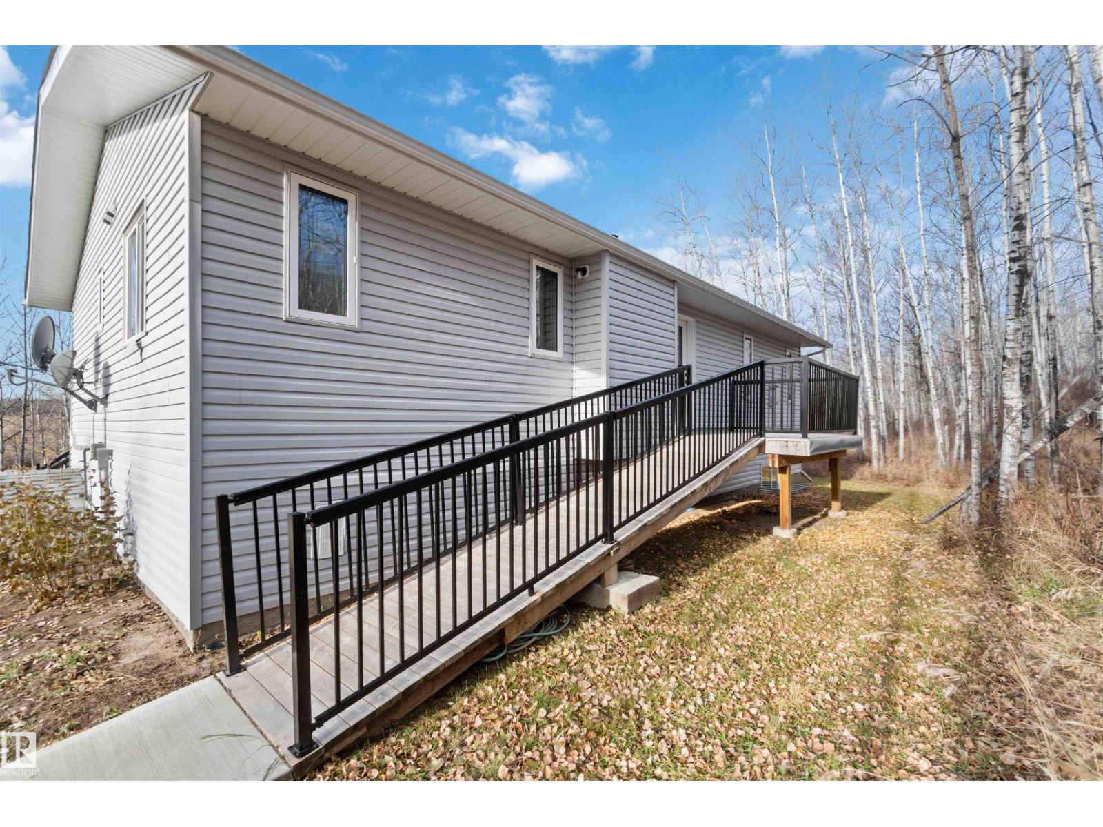 30 59209 Hwy 18, Rural Barrhead County, Alberta  T7N 1N3 - Photo 43 - E4465070