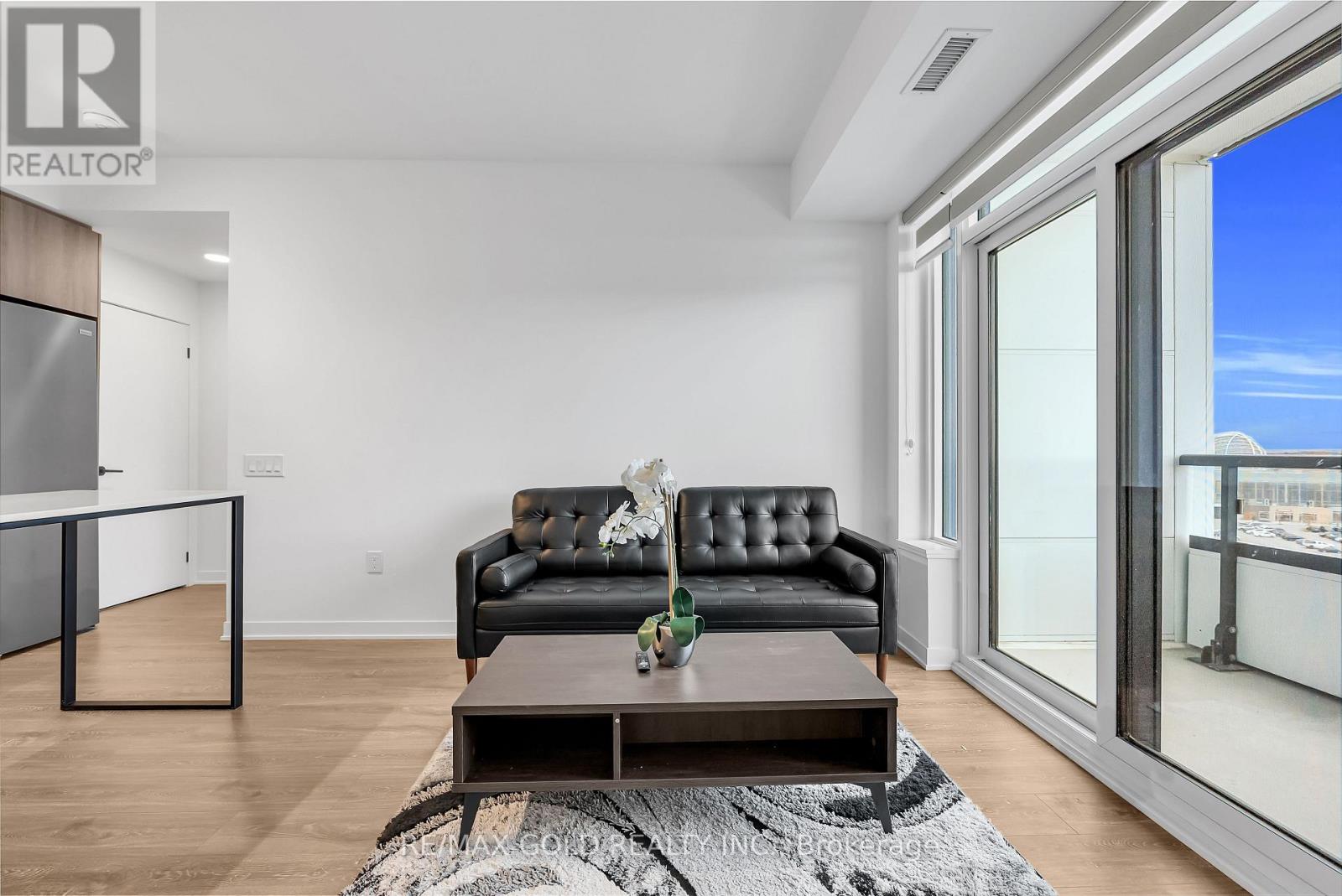 1009 - 2495 Eglinton Avenue W, Mississauga, Ontario  L5M 2T2 - Photo 5 - W12520052