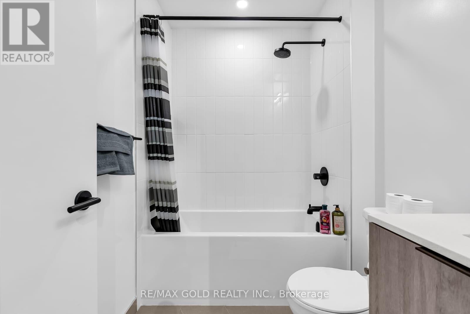 1009 - 2495 Eglinton Avenue W, Mississauga, Ontario  L5M 2T2 - Photo 9 - W12520052