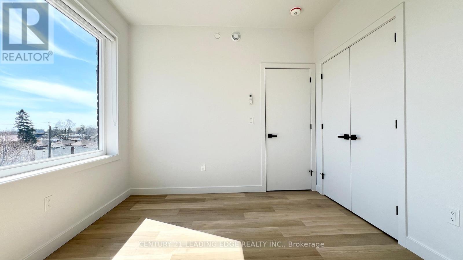 3 - 182 Cameron Avenue, Toronto (Keelesdale-Eglinton West), Ontario  M6M 1R7 - Photo 10 - W12521406