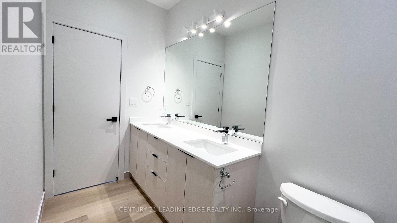 3 - 182 Cameron Avenue, Toronto (Keelesdale-Eglinton West), Ontario  M6M 1R7 - Photo 13 - W12521406