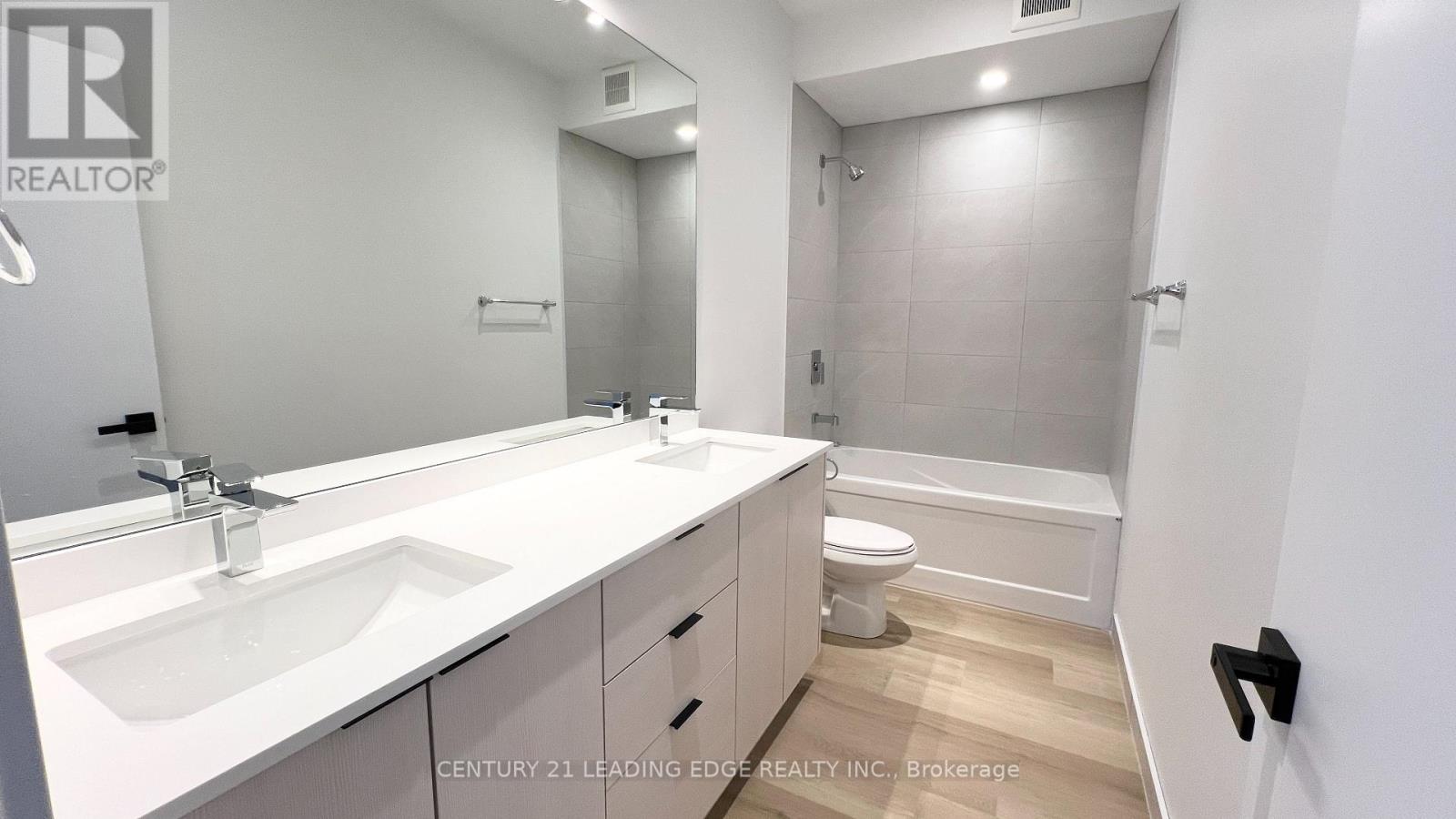 3 - 182 Cameron Avenue, Toronto (Keelesdale-Eglinton West), Ontario  M6M 1R7 - Photo 14 - W12521406