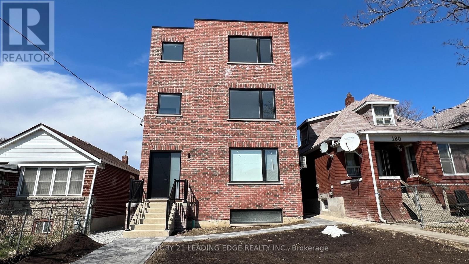 3 - 182 Cameron Avenue, Toronto (Keelesdale-Eglinton West), Ontario  M6M 1R7 - Photo 2 - W12521406