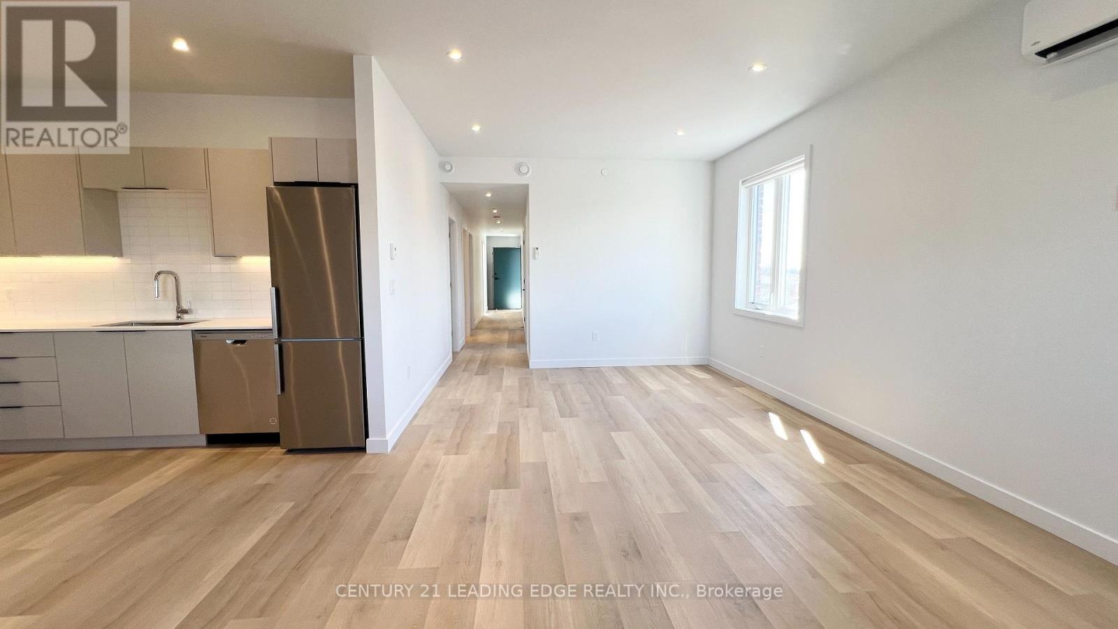 3 - 182 Cameron Avenue, Toronto (Keelesdale-Eglinton West), Ontario  M6M 1R7 - Photo 22 - W12521406