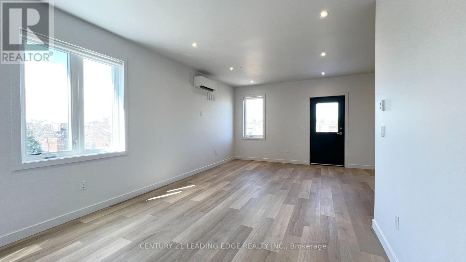3 - 182 Cameron Avenue, Toronto (Keelesdale-Eglinton West), Ontario  M6M 1R7 - Photo 23 - W12521406