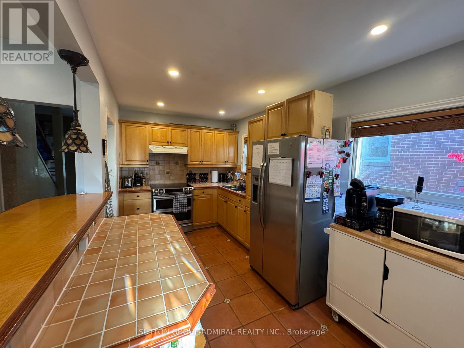 37 Coppermill Drive, Toronto, Ontario  M9W 3Z4 - Photo 19 - W12521414