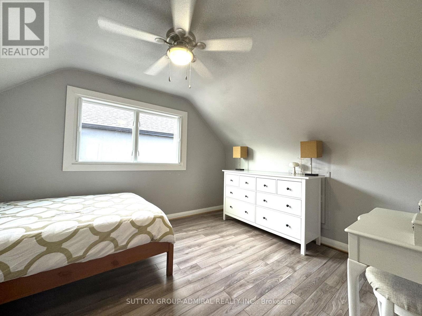 37 Coppermill Drive, Toronto, Ontario  M9W 3Z4 - Photo 29 - W12521414