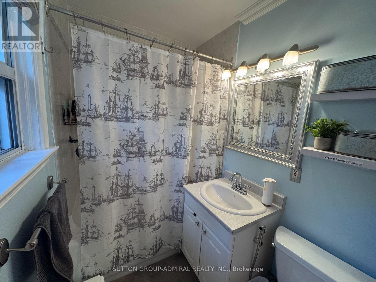 37 Coppermill Drive, Toronto, Ontario  M9W 3Z4 - Photo 39 - W12521414