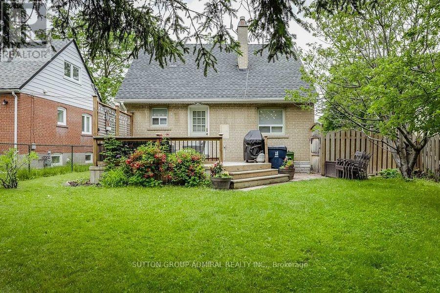 37 Coppermill Drive, Toronto, Ontario  M9W 3Z4 - Photo 41 - W12521414