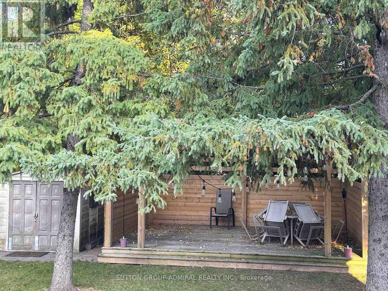 37 Coppermill Drive, Toronto, Ontario  M9W 3Z4 - Photo 44 - W12521414