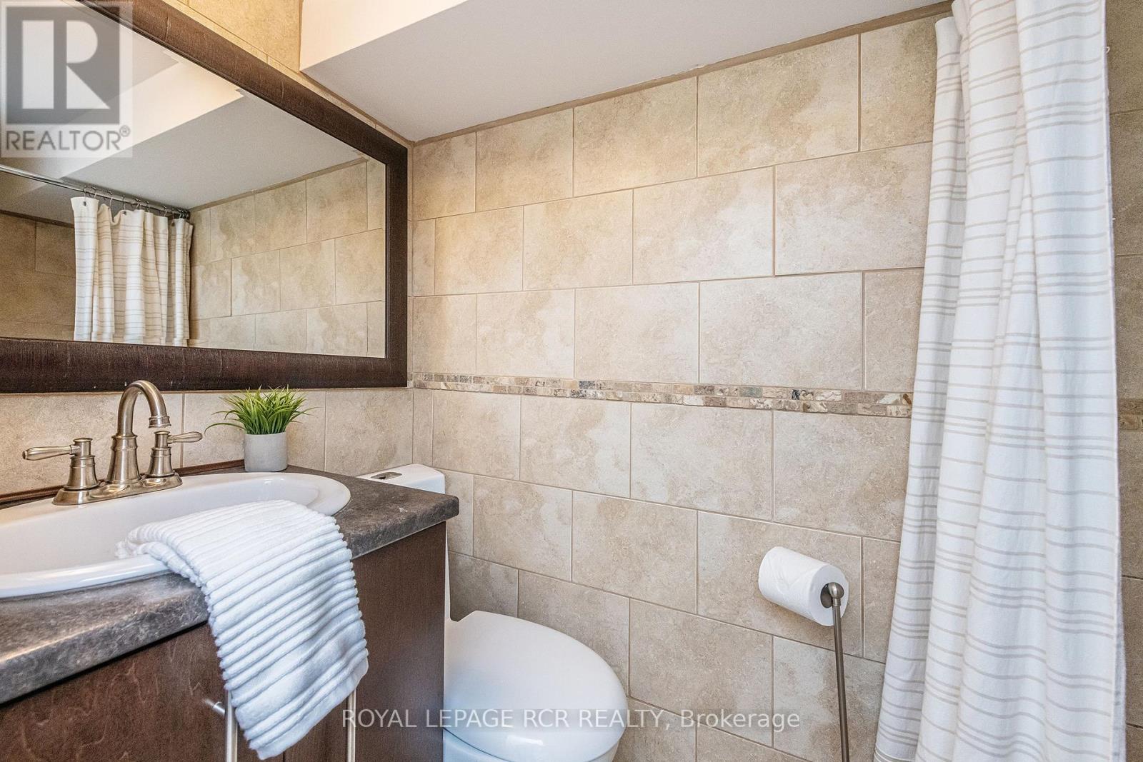 19 Shenstone Avenue, Brampton, Ontario  L6Z 2Y9 - Photo 18 - W12521416