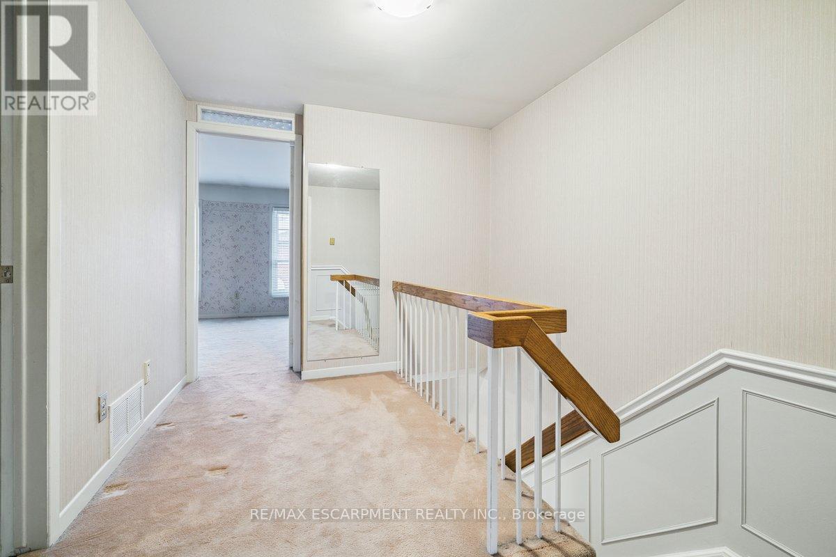 58 - 3029 Glencrest Road, Burlington, Ontario  L7N 3K1 - Photo 13 - W12521424