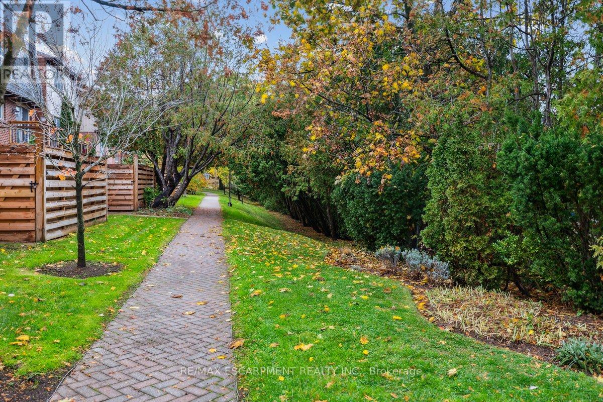 58 - 3029 Glencrest Road, Burlington, Ontario  L7N 3K1 - Photo 29 - W12521424