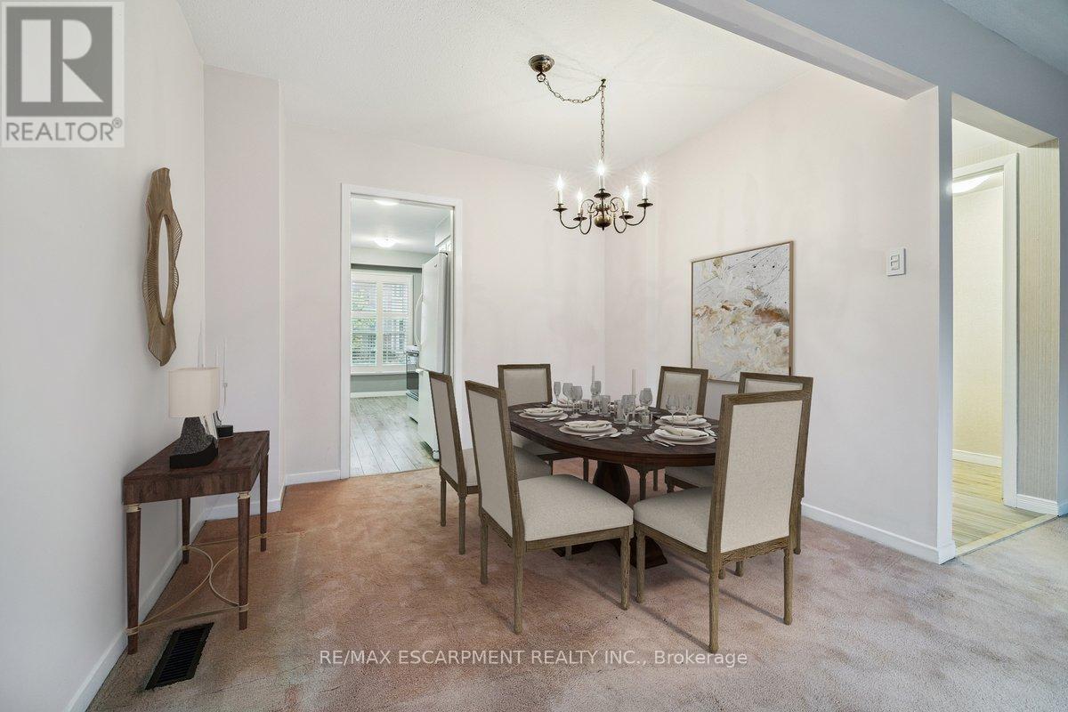 58 - 3029 Glencrest Road, Burlington, Ontario  L7N 3K1 - Photo 5 - W12521424