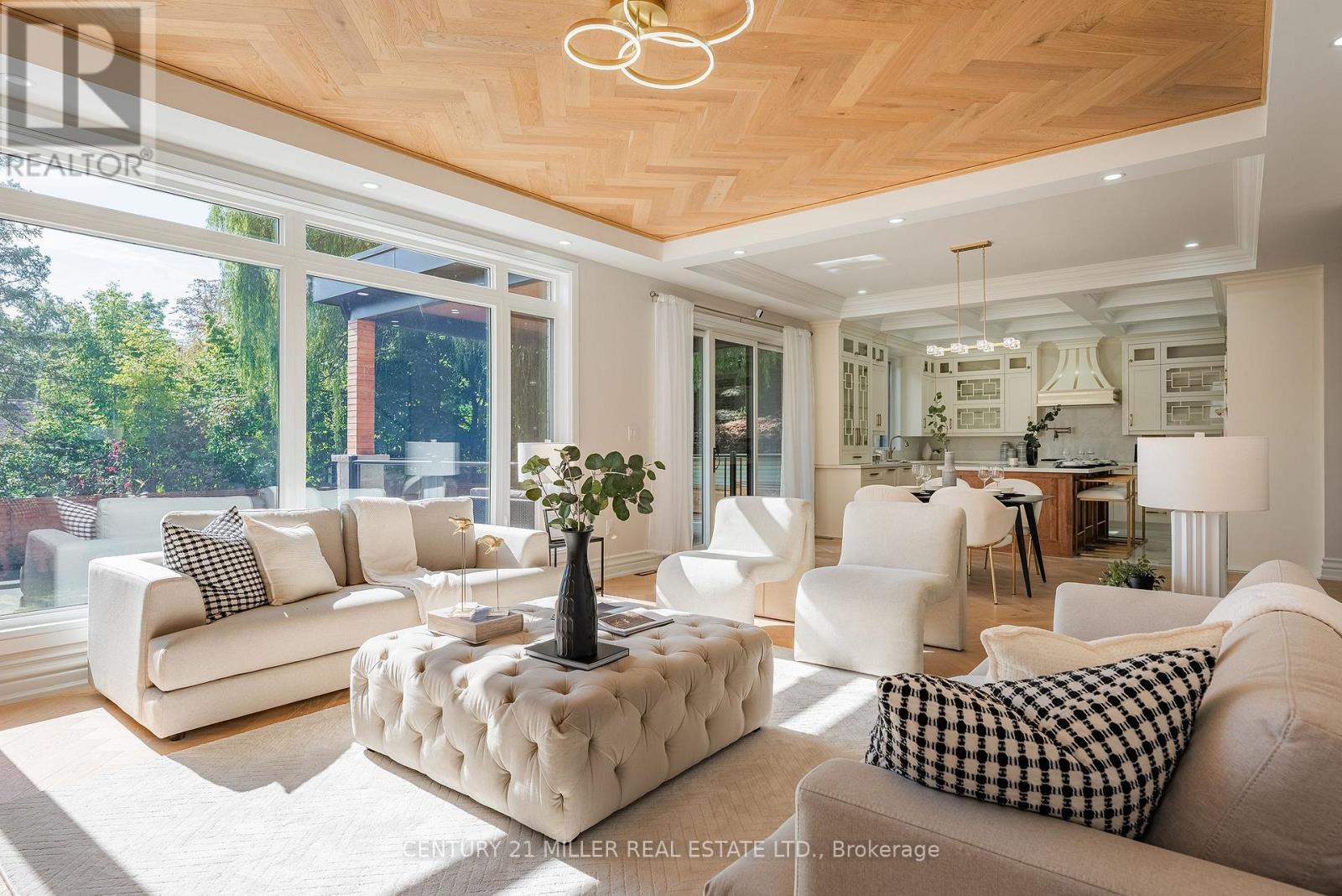 14 Crescent Road, Oakville, Ontario  L6K 1W4 - Photo 12 - W12521442