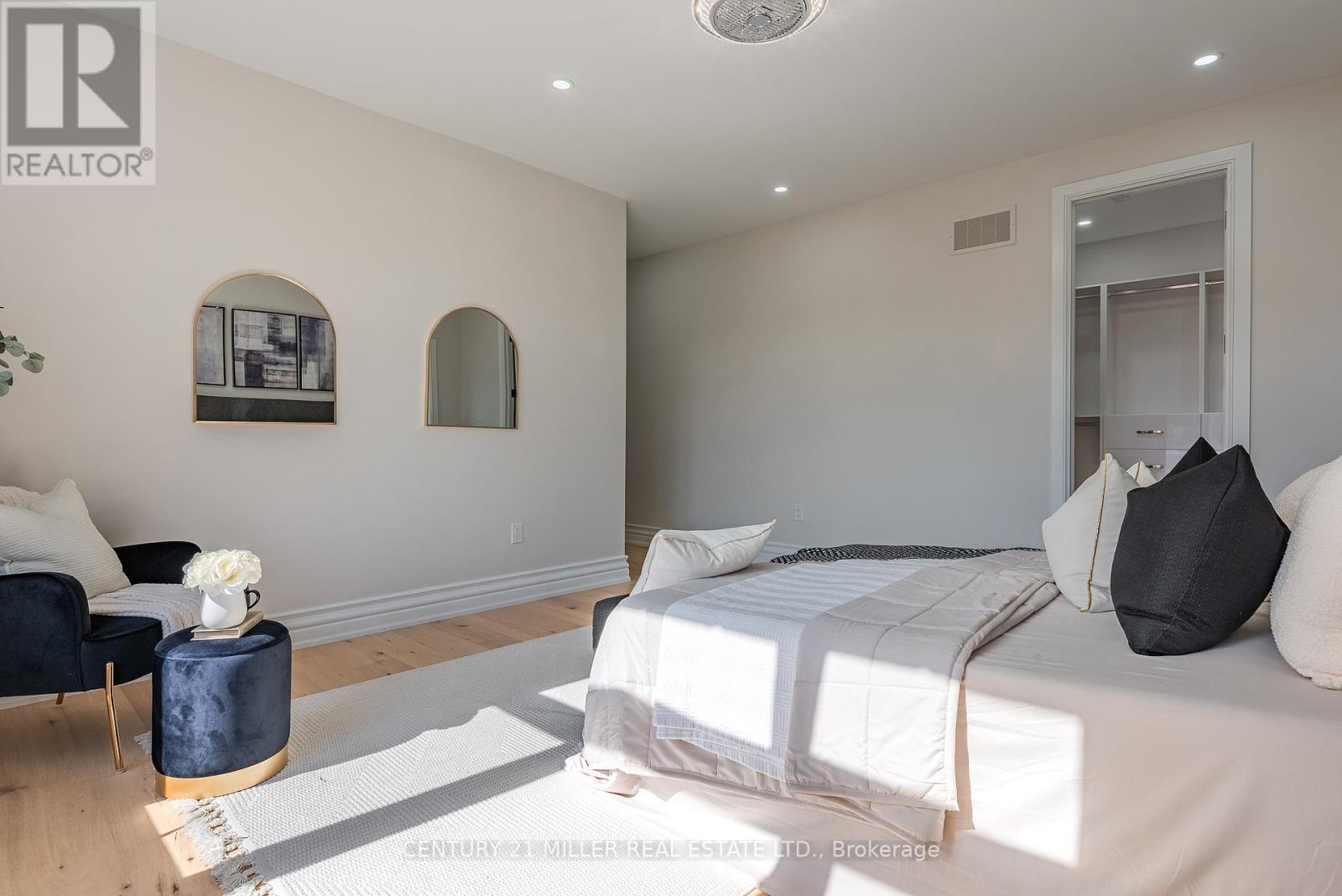 14 Crescent Road, Oakville, Ontario  L6K 1W4 - Photo 23 - W12521442