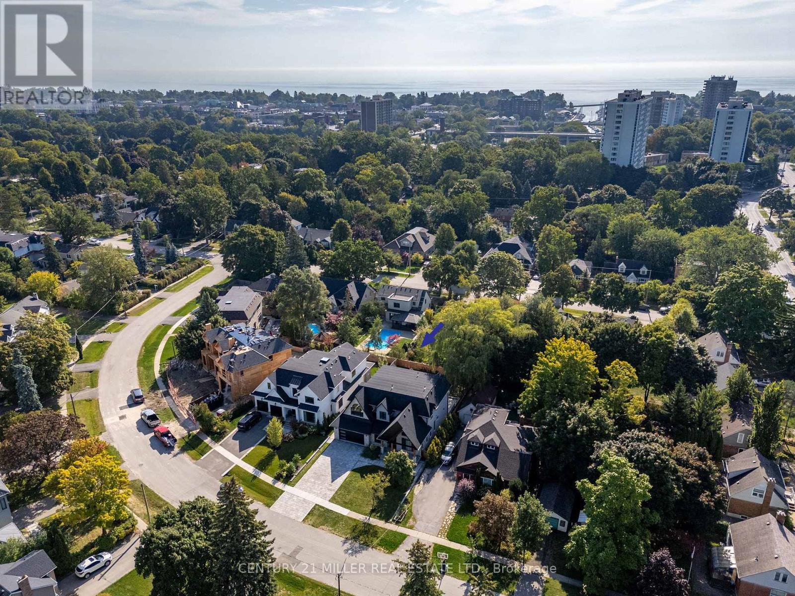 14 Crescent Road, Oakville, Ontario  L6K 1W4 - Photo 50 - W12521442